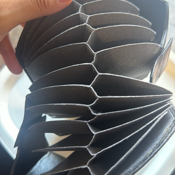 Dooney and Bourke vintage CD holder - Picture 4 of 4